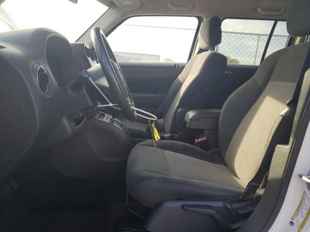 Photo 6 VIN: 1C4NJPFB4CD696668 - JEEP PATRIOT LA 