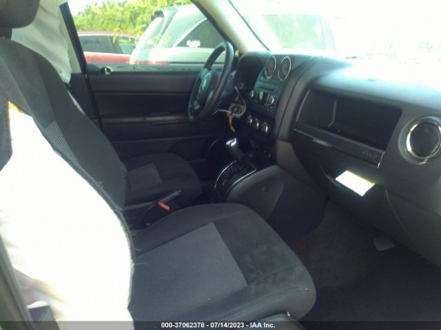 Photo 4 VIN: 1C4NJPFB4FD296209 - JEEP PATRIOT 