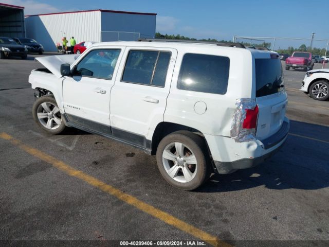 Photo 2 VIN: 1C4NJPFB4HD183847 - JEEP PATRIOT 