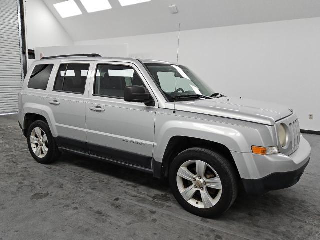 Photo 3 VIN: 1C4NJPFB5CD601762 - JEEP PATRIOT LA 