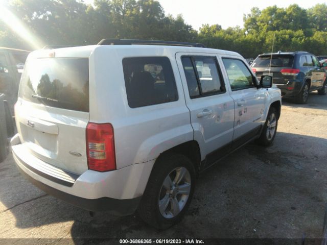 Photo 3 VIN: 1C4NJPFB6FD437071 - JEEP PATRIOT 