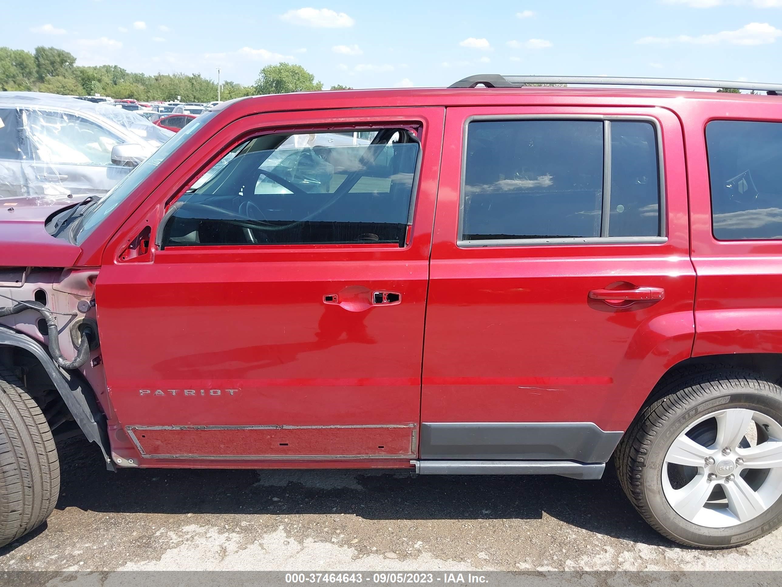 Photo 14 VIN: 1C4NJPFB6HD183056 - JEEP LIBERTY (PATRIOT) 