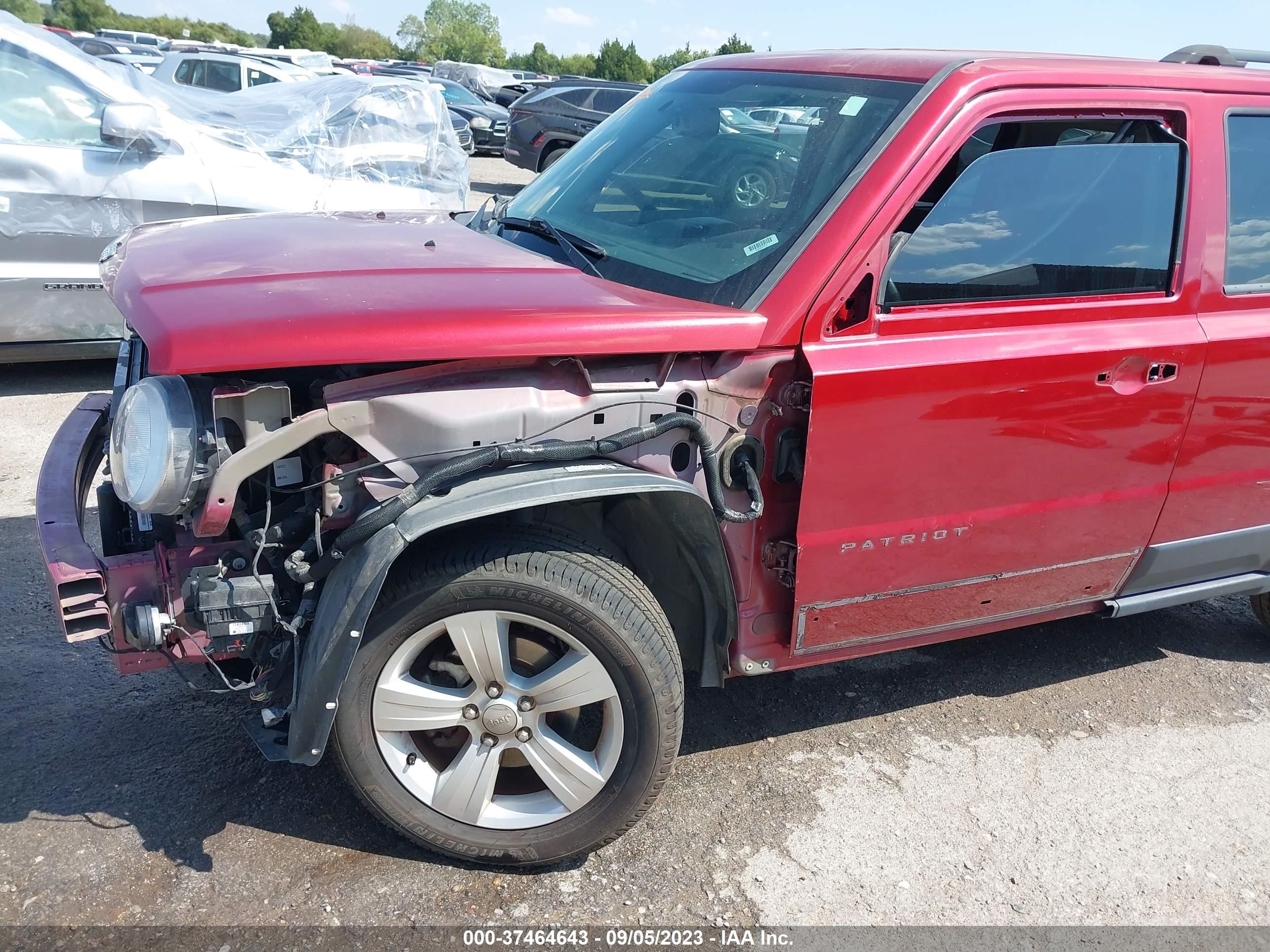 Photo 5 VIN: 1C4NJPFB6HD183056 - JEEP LIBERTY (PATRIOT) 