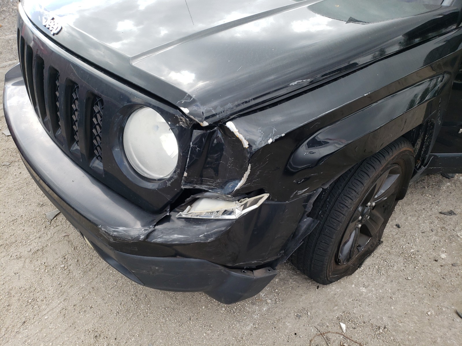 Photo 8 VIN: 1C4NJPFB7CD634410 - JEEP PATRIOT LA 