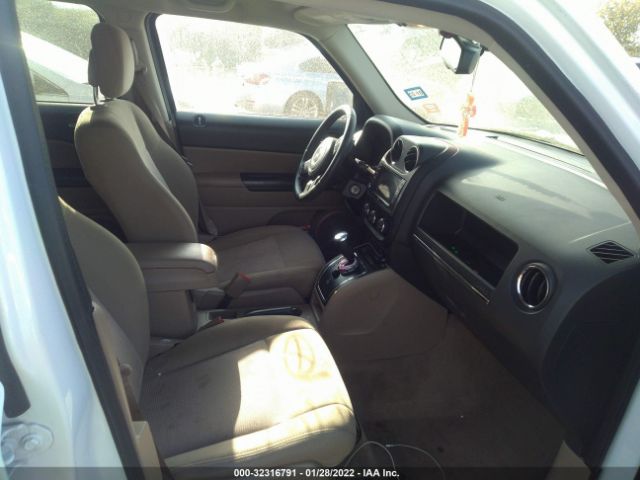 Photo 4 VIN: 1C4NJPFB7GD536967 - JEEP PATRIOT 