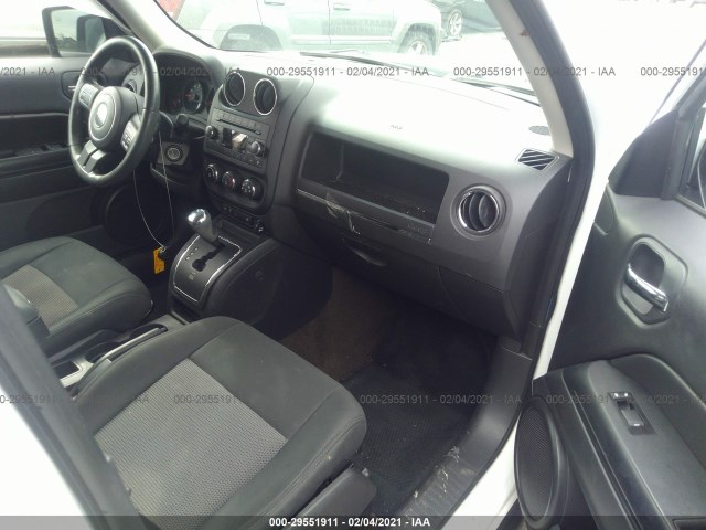 Photo 4 VIN: 1C4NJPFB8DD213281 - JEEP PATRIOT 