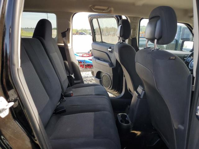 Photo 10 VIN: 1C4NJPFB8ED888775 - JEEP PATRIOT 