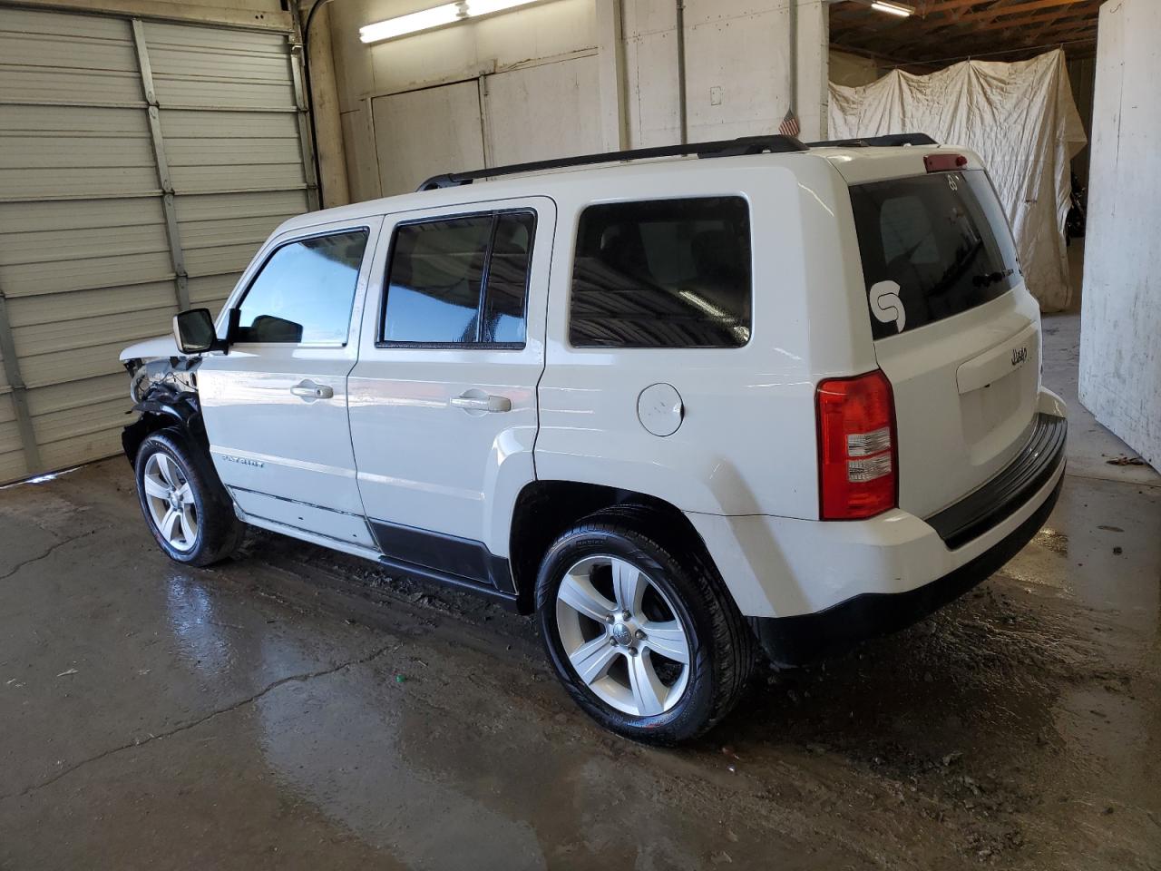 Photo 1 VIN: 1C4NJPFB8FD343872 - JEEP LIBERTY (PATRIOT) 