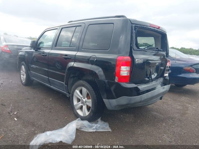 Photo 2 VIN: 1C4NJPFB8HD182992 - JEEP PATRIOT 