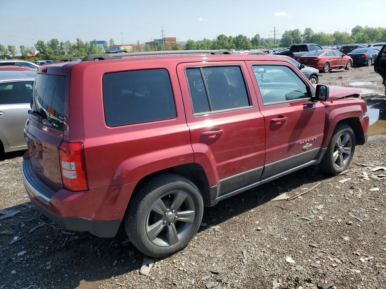 Photo 2 VIN: 1C4NJPFB9ED618888 - JEEP LIBERTY (PATRIOT) 