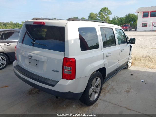 Photo 3 VIN: 1C4NJPFB9HD103104 - JEEP PATRIOT 