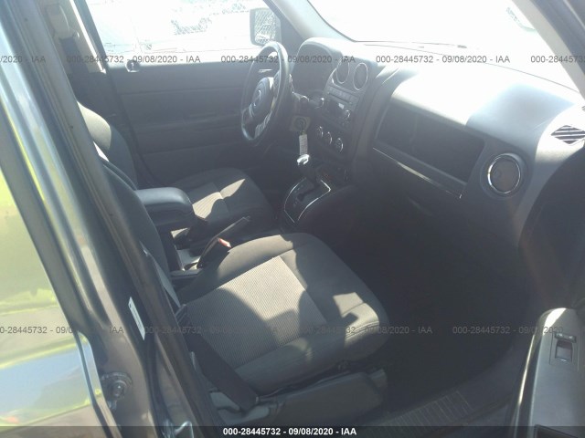 Photo 4 VIN: 1C4NJPFBXCD566457 - JEEP PATRIOT 