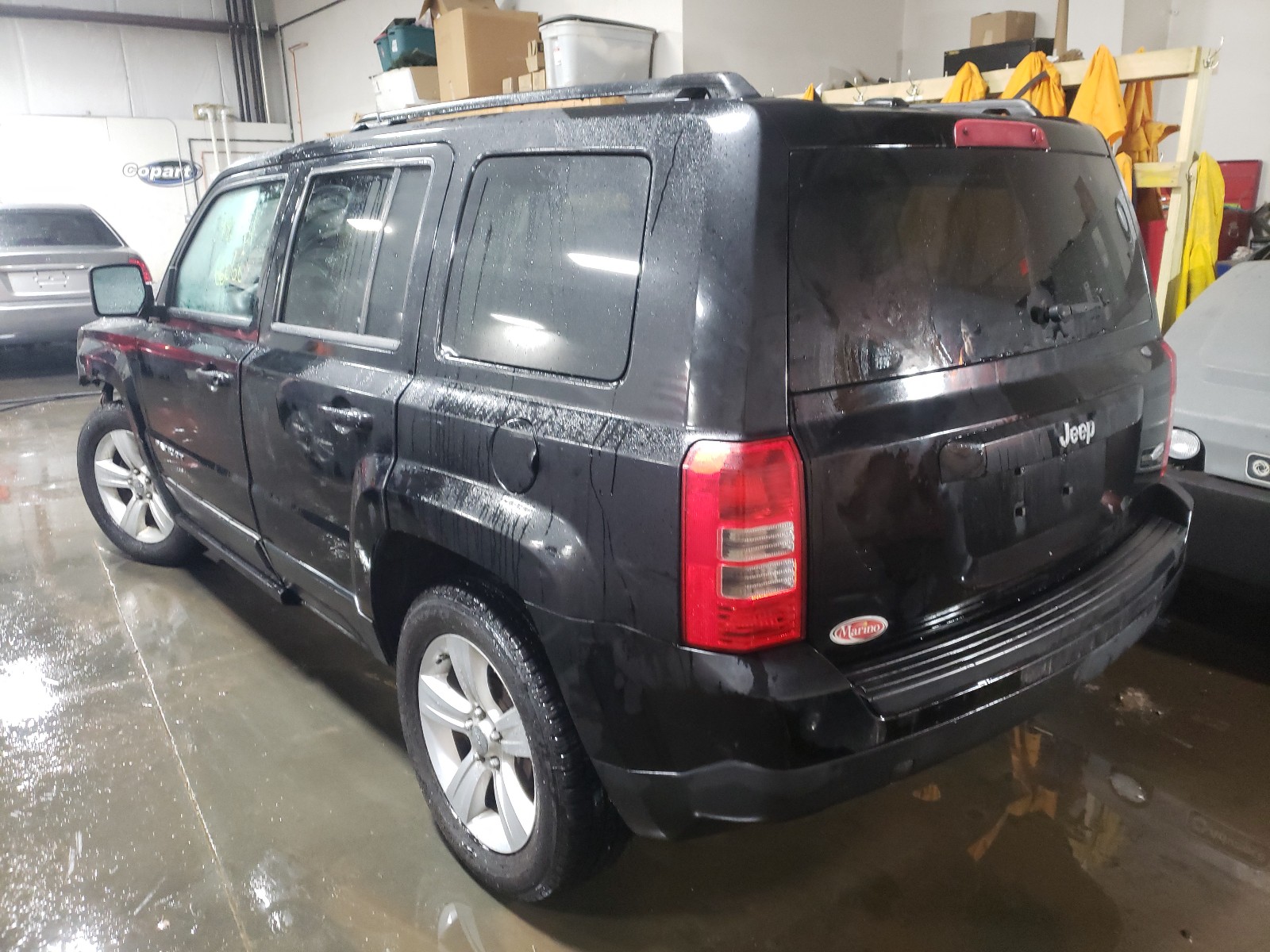 Photo 2 VIN: 1C4NJPFBXCD605421 - JEEP PATRIOT LA 