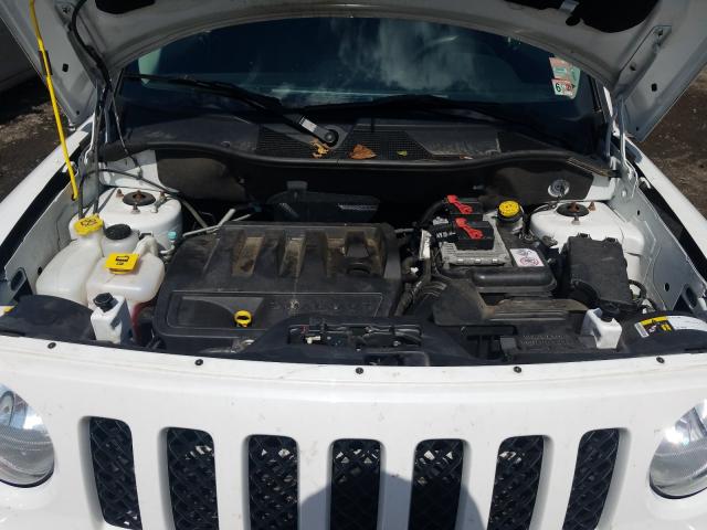 Photo 6 VIN: 1C4NJPFBXGD629000 - JEEP PATRIOT 