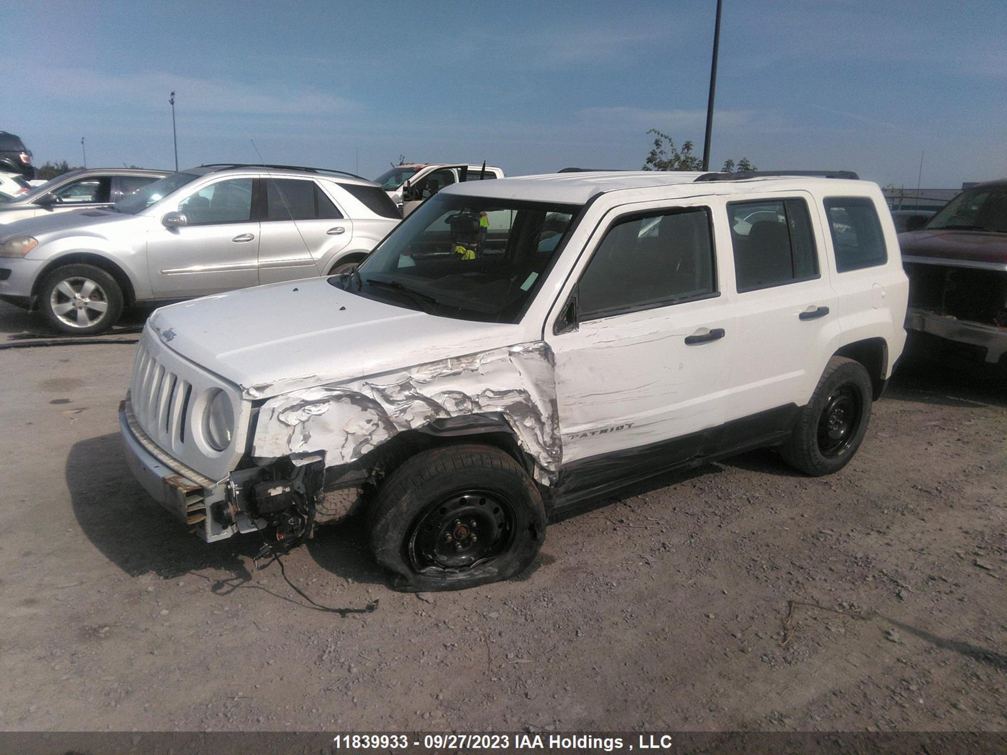 Photo 1 VIN: 1C4NJRAB0ED568305 - JEEP LIBERTY (PATRIOT) 