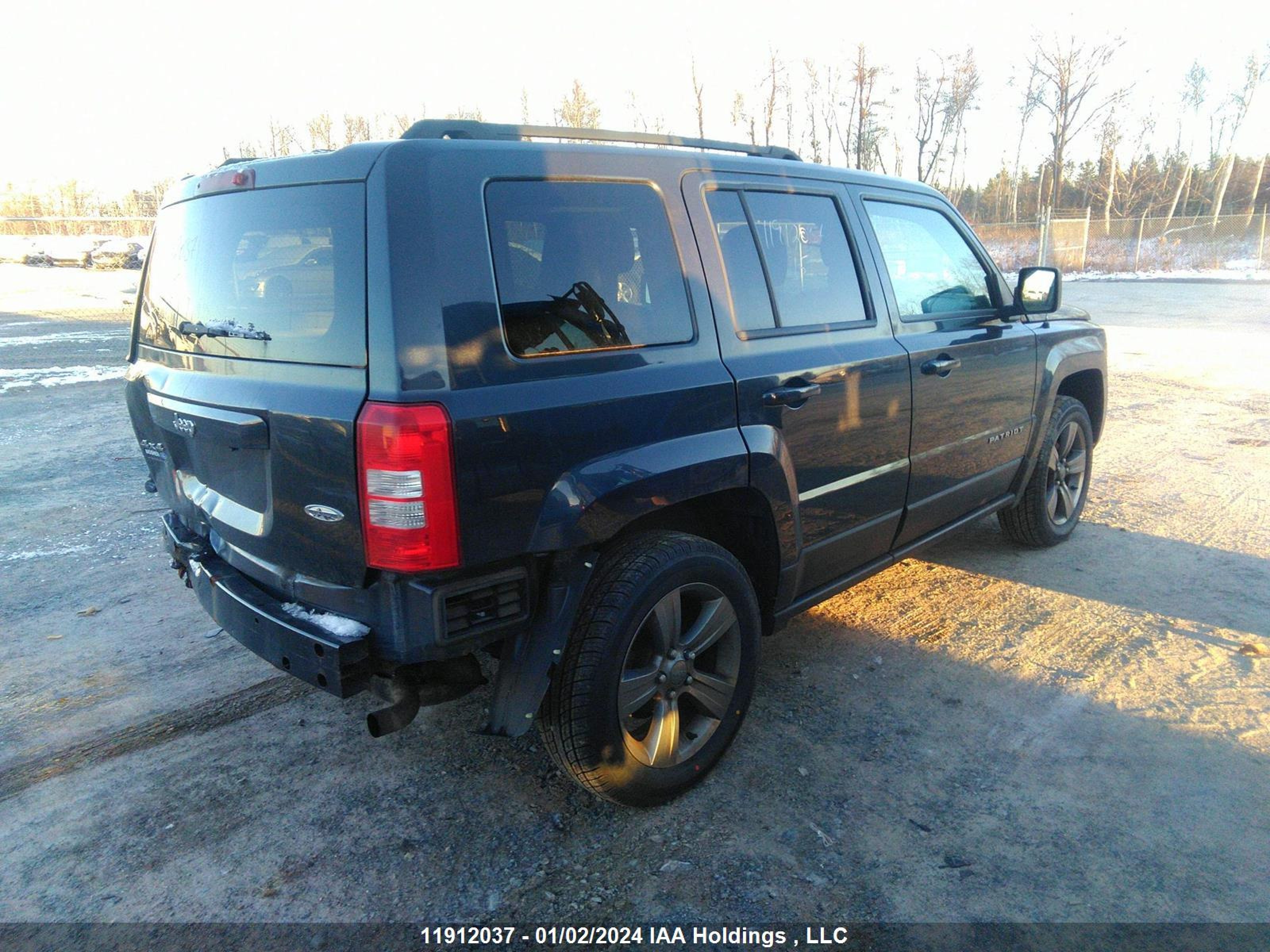 Photo 3 VIN: 1C4NJRAB0FD416185 - JEEP LIBERTY (PATRIOT) 