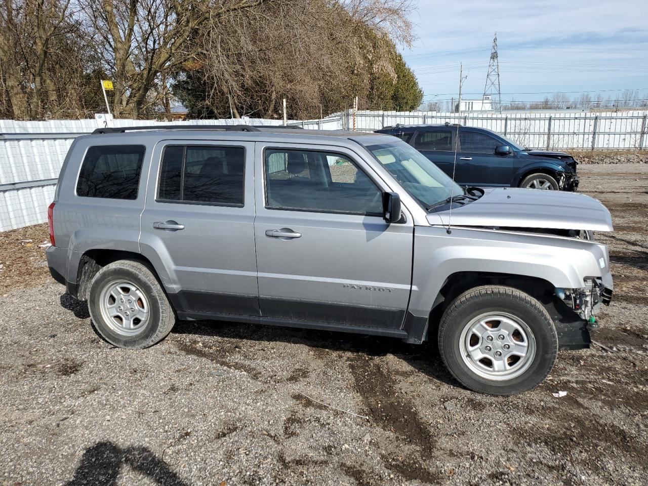 Photo 3 VIN: 1C4NJRAB6FD100256 - JEEP LIBERTY (PATRIOT) 