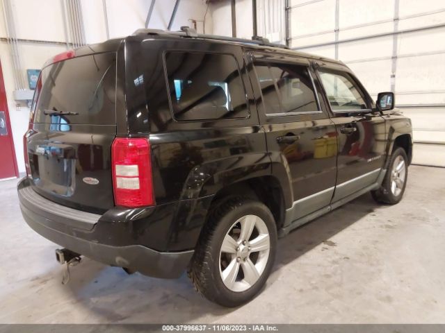 Photo 3 VIN: 1C4NJRAB7CD501827 - JEEP PATRIOT 