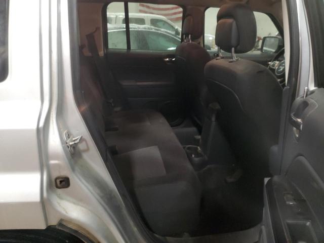 Photo 9 VIN: 1C4NJRAB7CD520569 - JEEP PATRIOT 