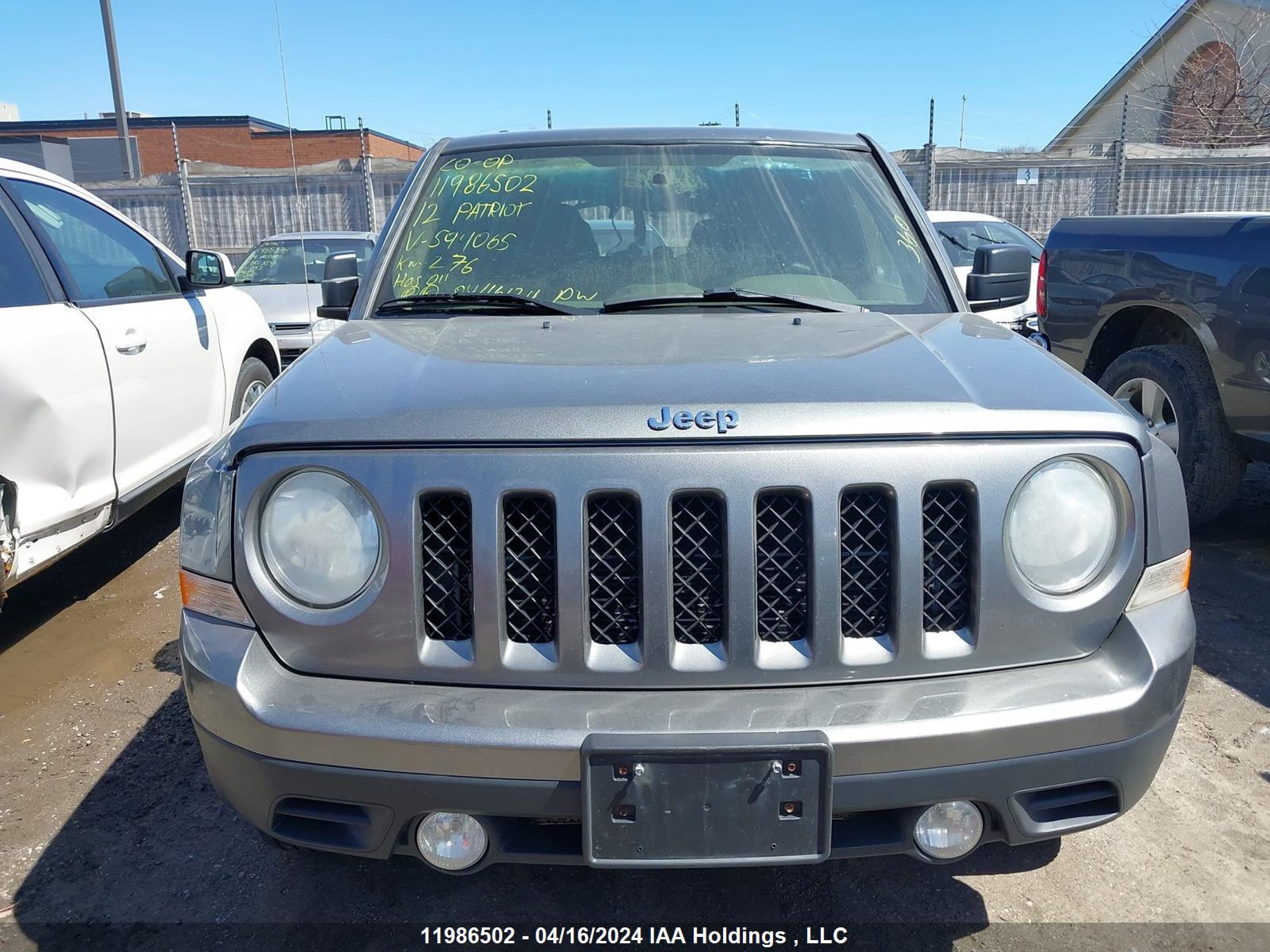 Photo 12 VIN: 1C4NJRAB8CD594065 - JEEP LIBERTY (PATRIOT) 