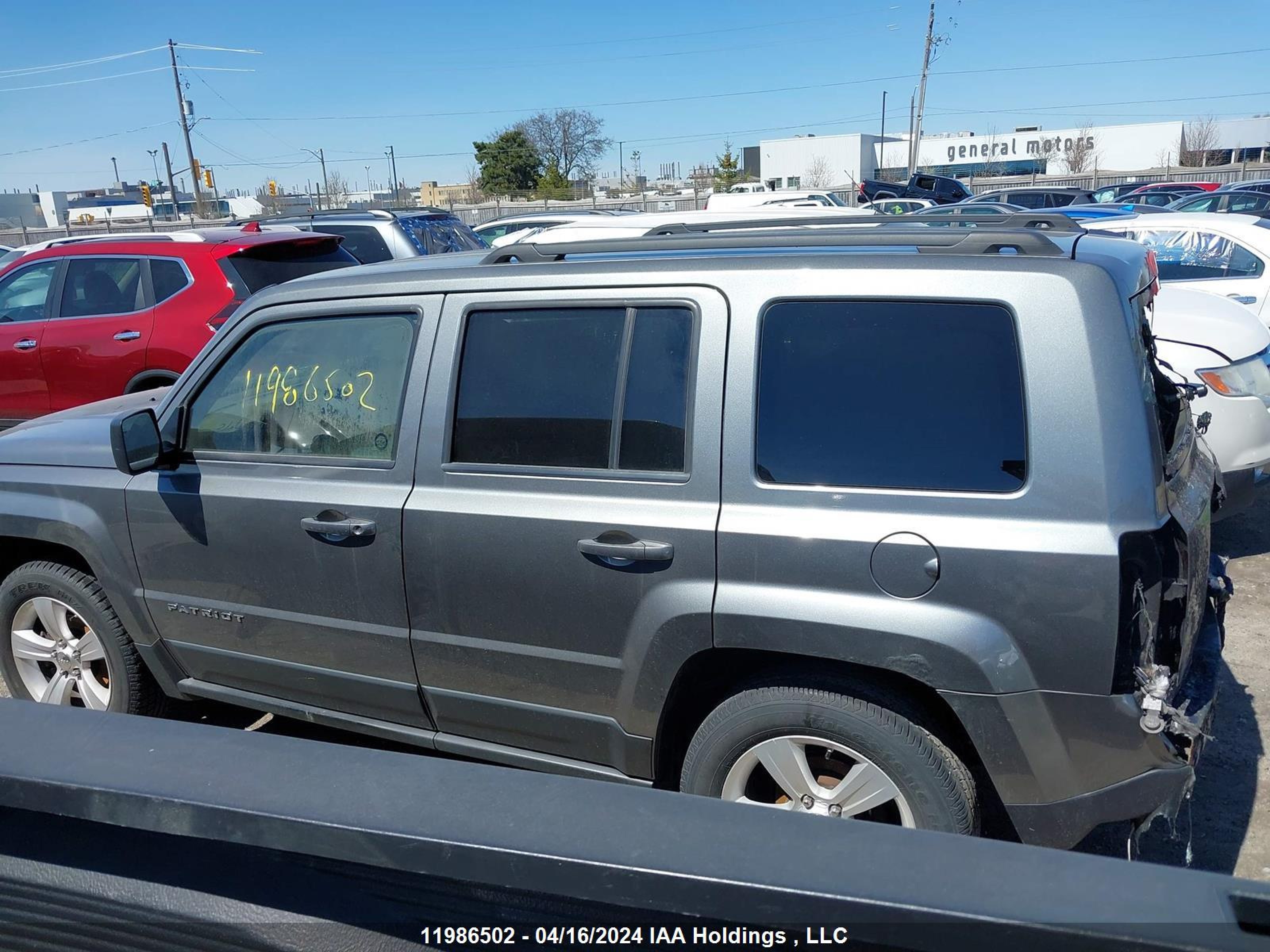 Photo 14 VIN: 1C4NJRAB8CD594065 - JEEP LIBERTY (PATRIOT) 