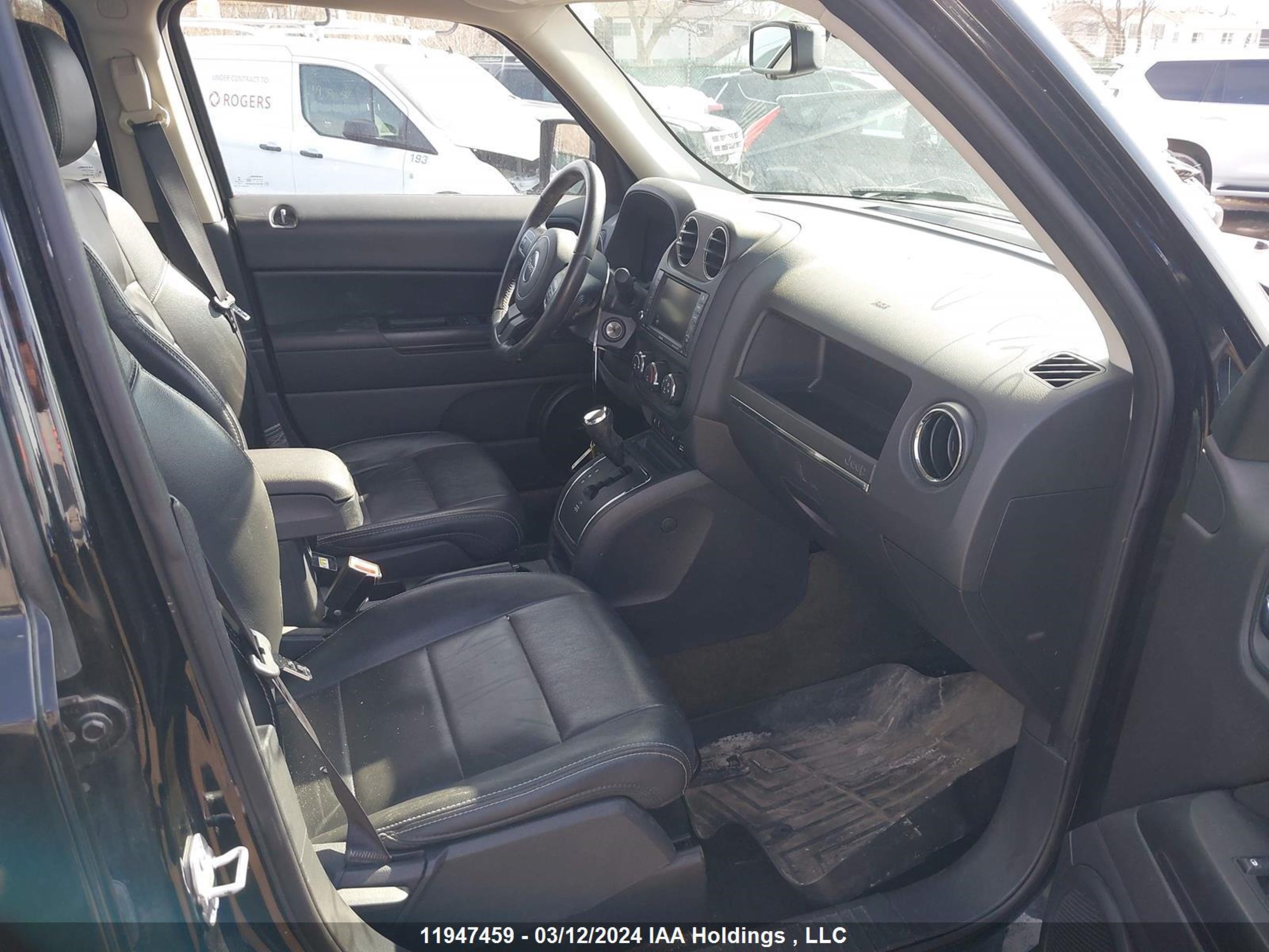 Photo 4 VIN: 1C4NJRAB8GD771364 - JEEP LIBERTY (PATRIOT) 