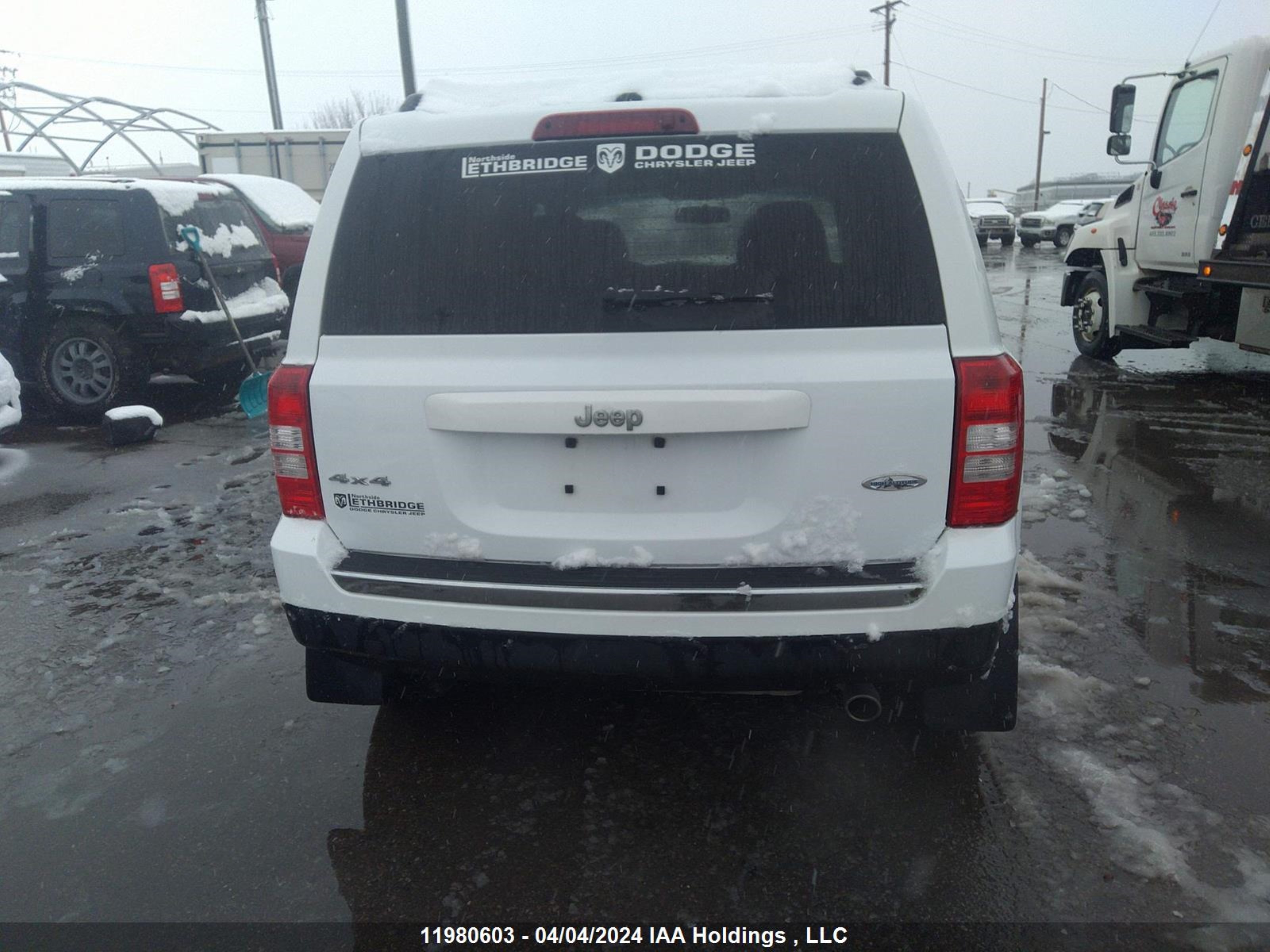 Photo 16 VIN: 1C4NJRAB8HD164057 - JEEP LIBERTY (PATRIOT) 