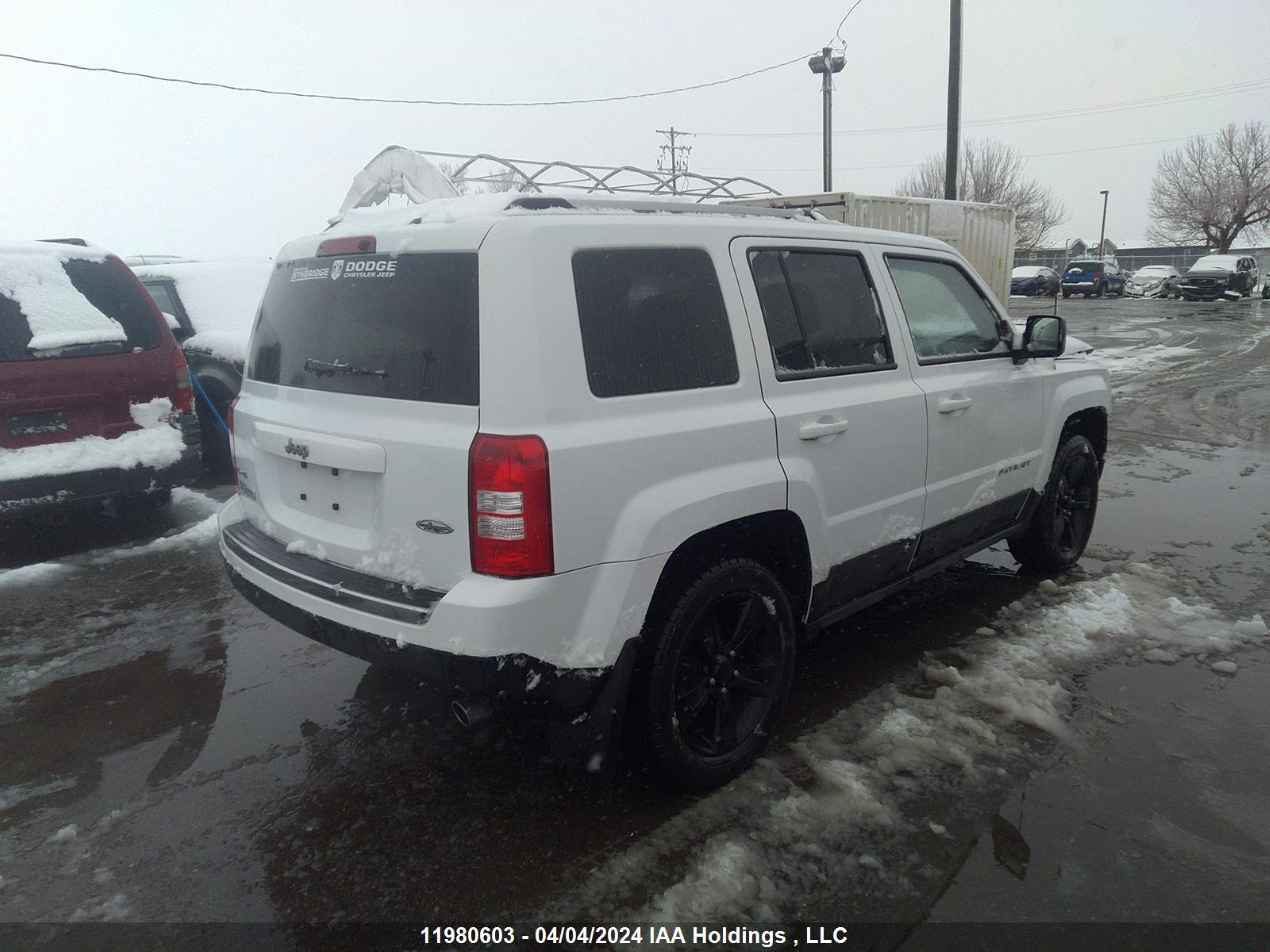 Photo 3 VIN: 1C4NJRAB8HD164057 - JEEP LIBERTY (PATRIOT) 