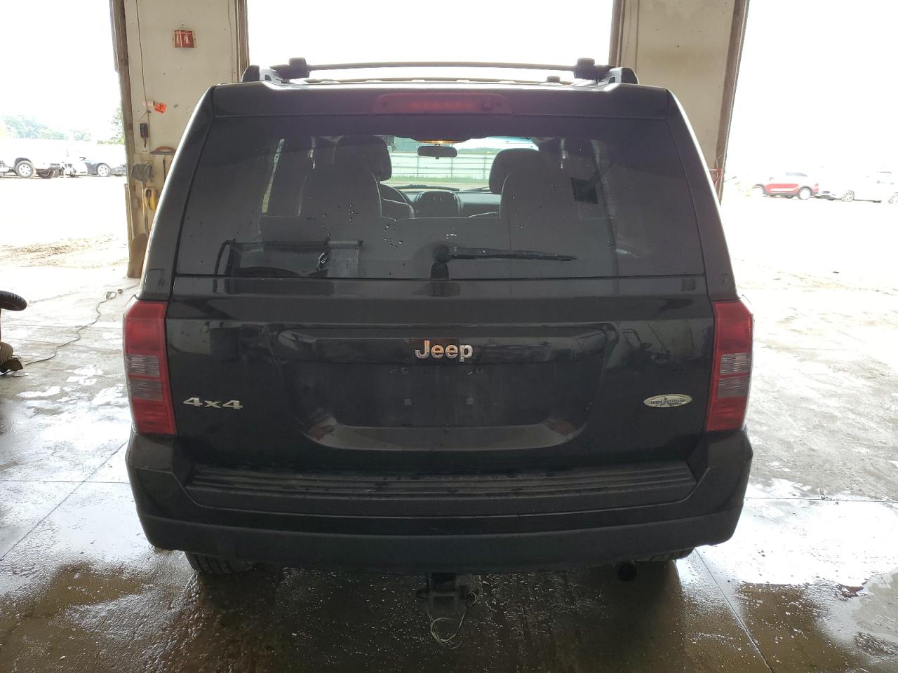 Photo 5 VIN: 1C4NJRAB9FD244531 - JEEP LIBERTY (PATRIOT) 