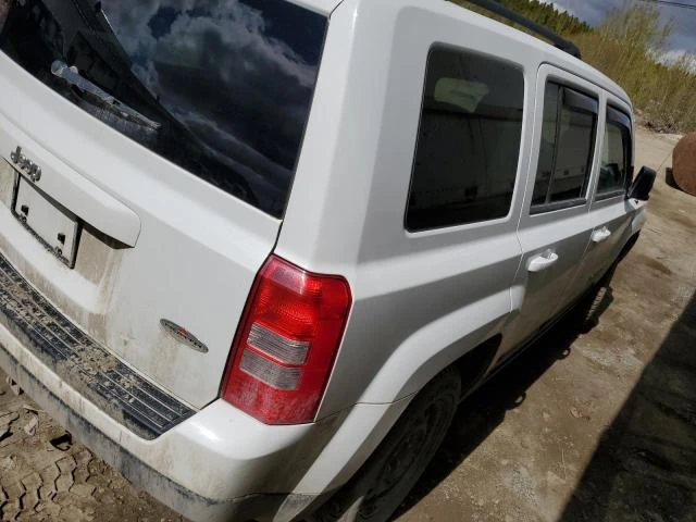 Photo 2 VIN: 1C4NJRABXED845865 - JEEP PATRIOT 