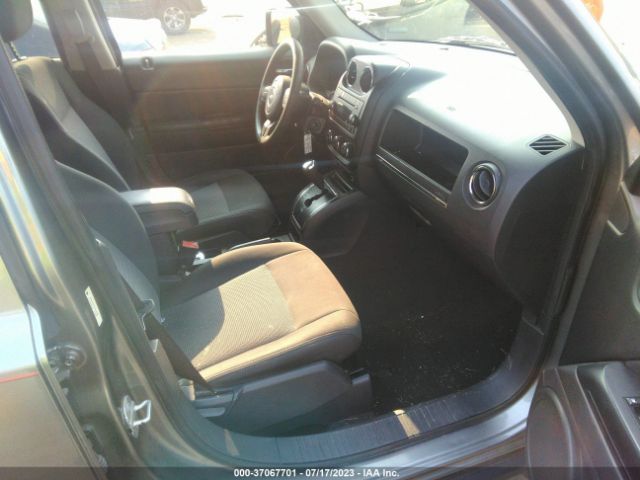 Photo 4 VIN: 1C4NJRBB0CD610788 - JEEP PATRIOT 