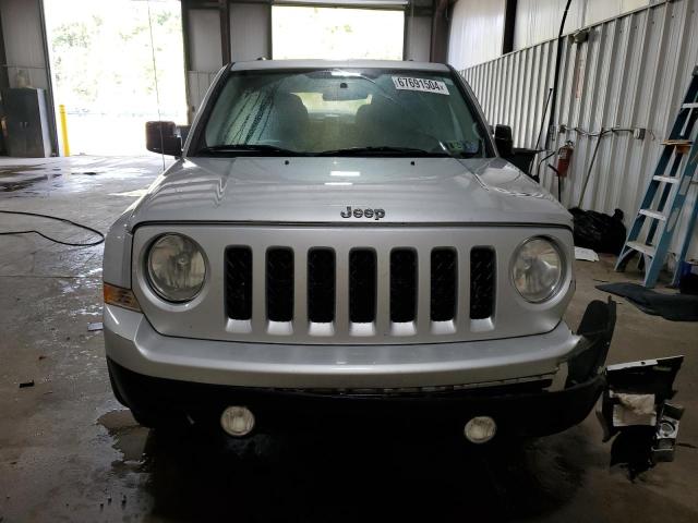 Photo 4 VIN: 1C4NJRBB0DD236958 - JEEP PATRIOT SP 