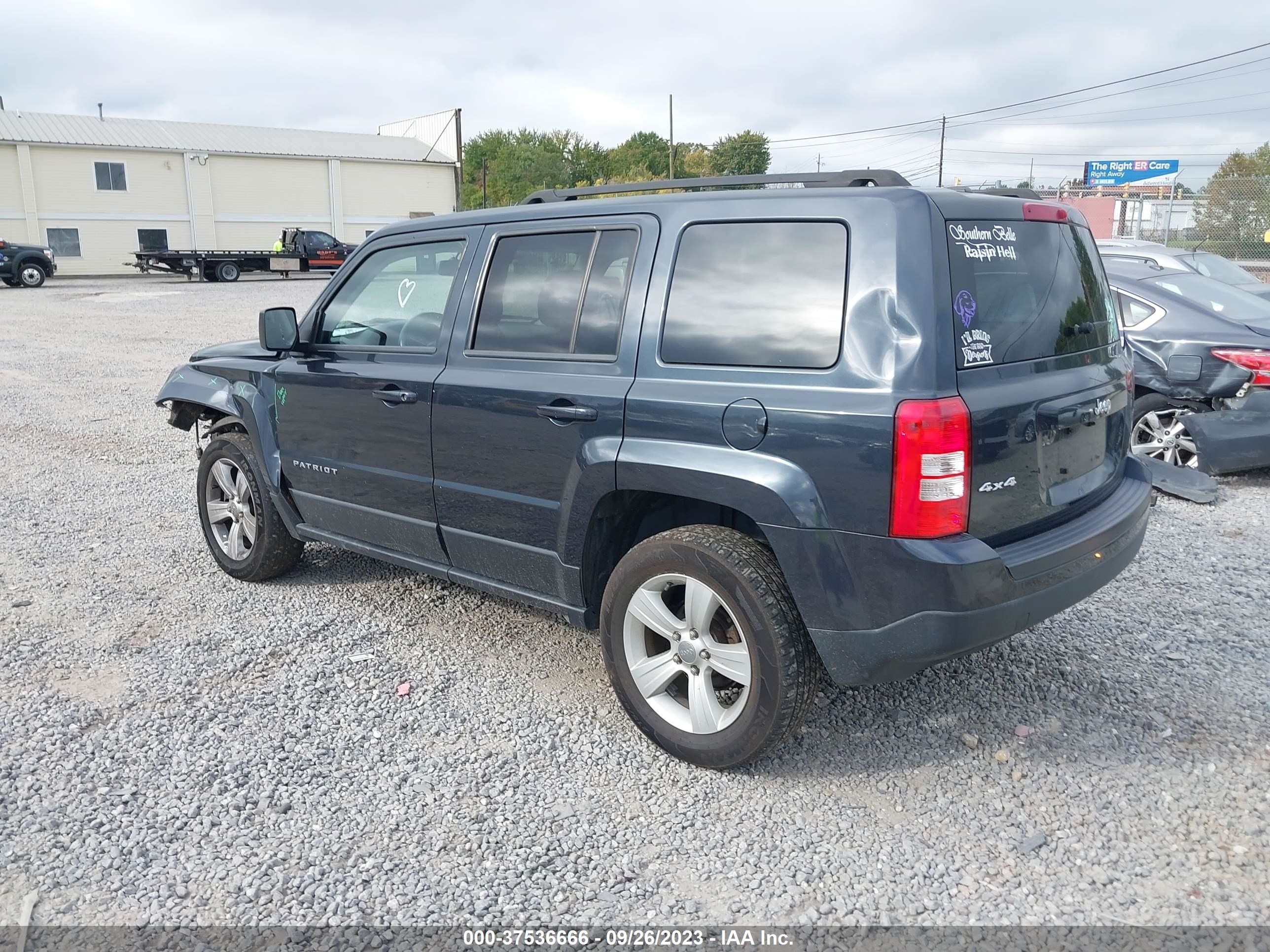 Photo 2 VIN: 1C4NJRBB0ED696283 - JEEP LIBERTY (PATRIOT) 