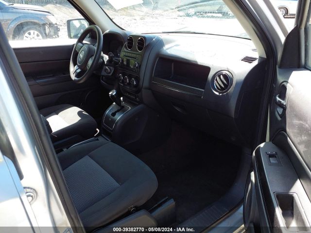 Photo 4 VIN: 1C4NJRBB0FD155140 - JEEP PATRIOT 