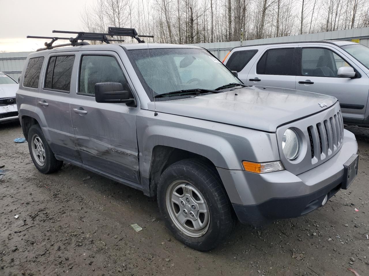 Photo 3 VIN: 1C4NJRBB0GD742214 - JEEP LIBERTY (PATRIOT) 