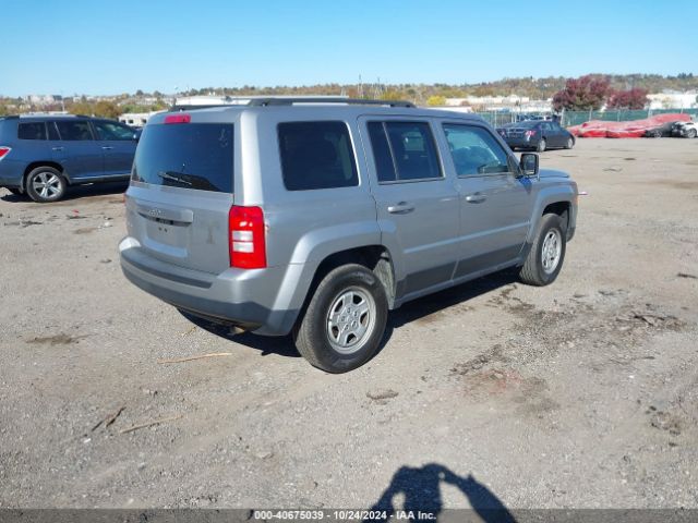 Photo 3 VIN: 1C4NJRBB1FD225809 - JEEP PATRIOT 