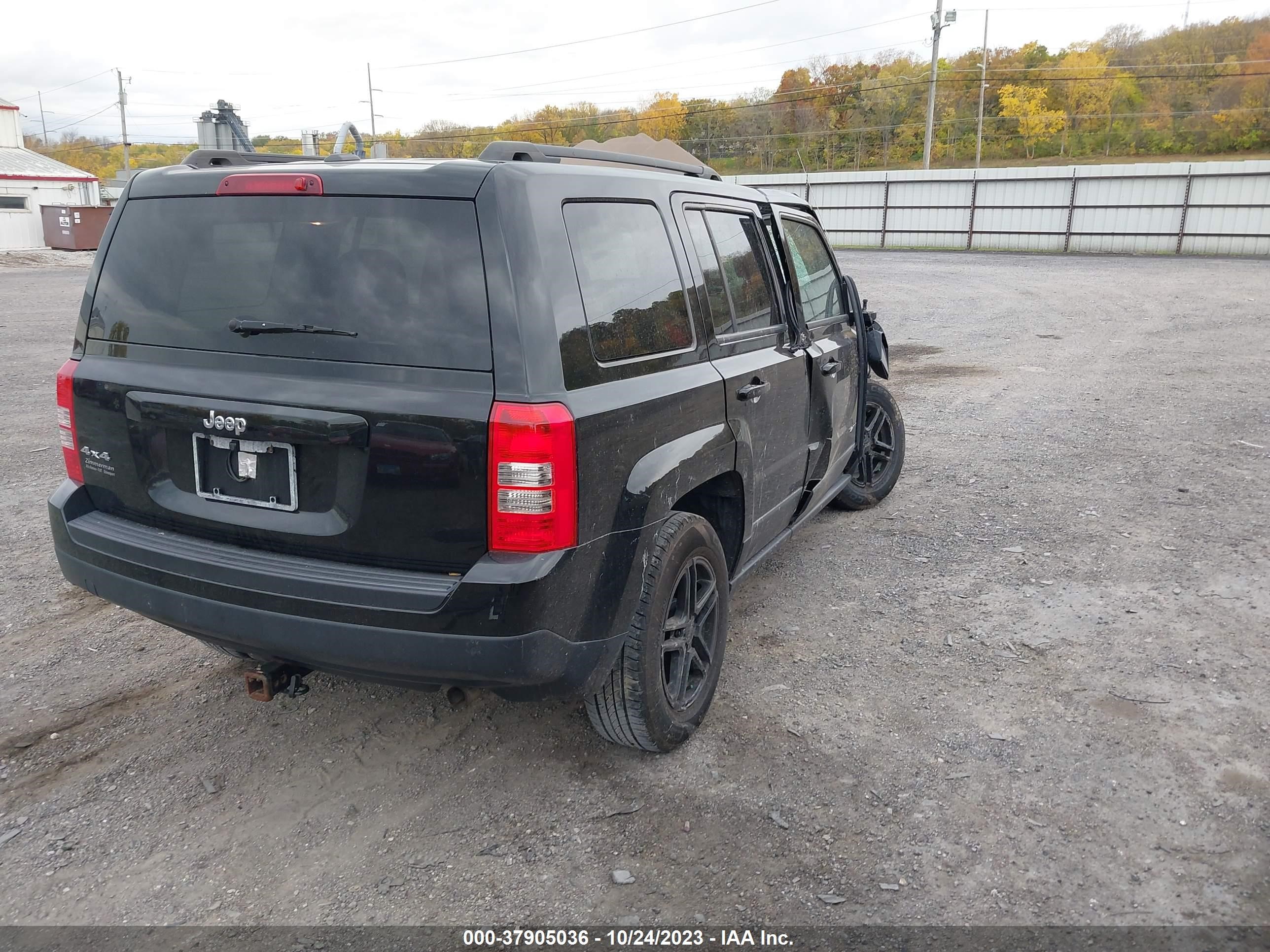 Photo 3 VIN: 1C4NJRBB1GD579542 - JEEP LIBERTY (PATRIOT) 