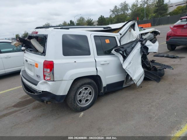 Photo 3 VIN: 1C4NJRBB1GD579783 - JEEP PATRIOT 