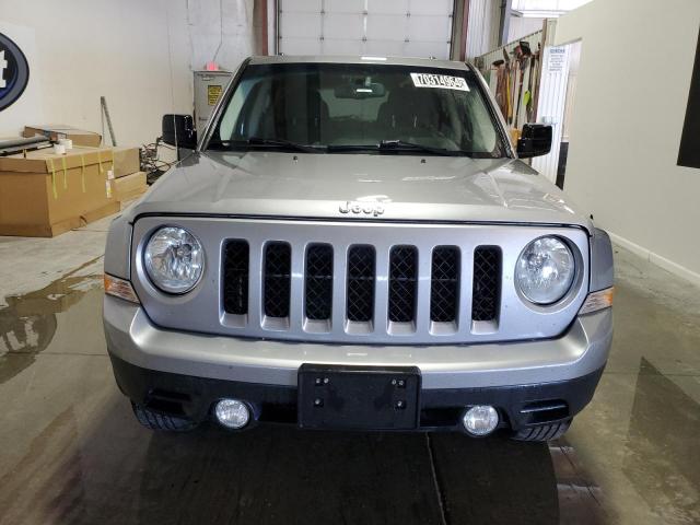 Photo 4 VIN: 1C4NJRBB1GD636063 - JEEP PATRIOT SP 