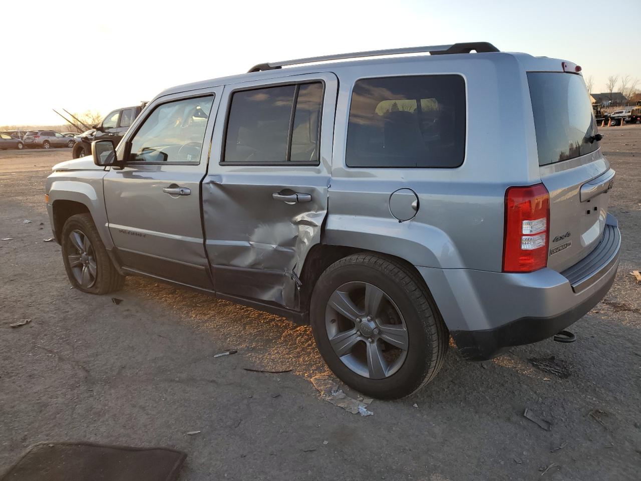 Photo 1 VIN: 1C4NJRBB1GD773293 - JEEP LIBERTY (PATRIOT) 