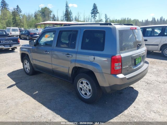 Photo 2 VIN: 1C4NJRBB2CD613496 - JEEP PATRIOT 