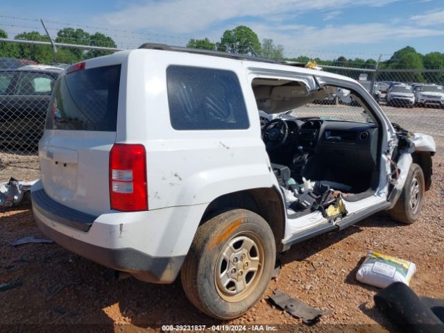 Photo 3 VIN: 1C4NJRBB2FD248385 - JEEP PATRIOT 