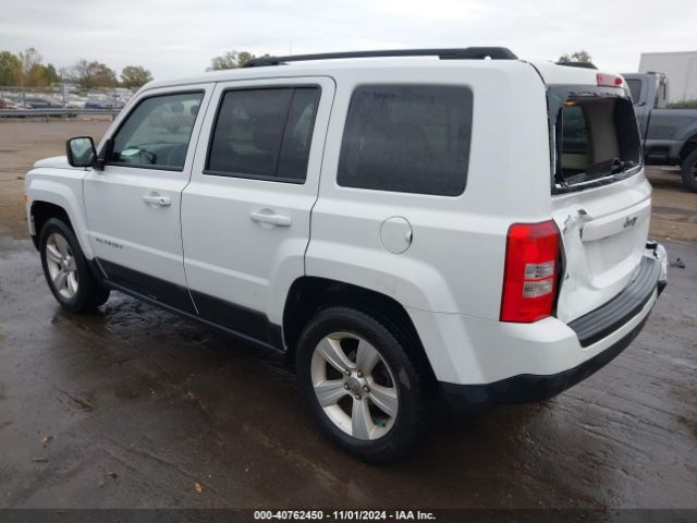 Photo 2 VIN: 1C4NJRBB2GD500363 - JEEP PATRIOT 