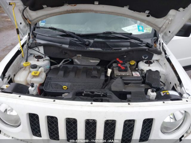 Photo 9 VIN: 1C4NJRBB2GD500363 - JEEP PATRIOT 