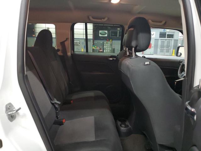 Photo 10 VIN: 1C4NJRBB2GD807385 - JEEP PATRIOT SP 