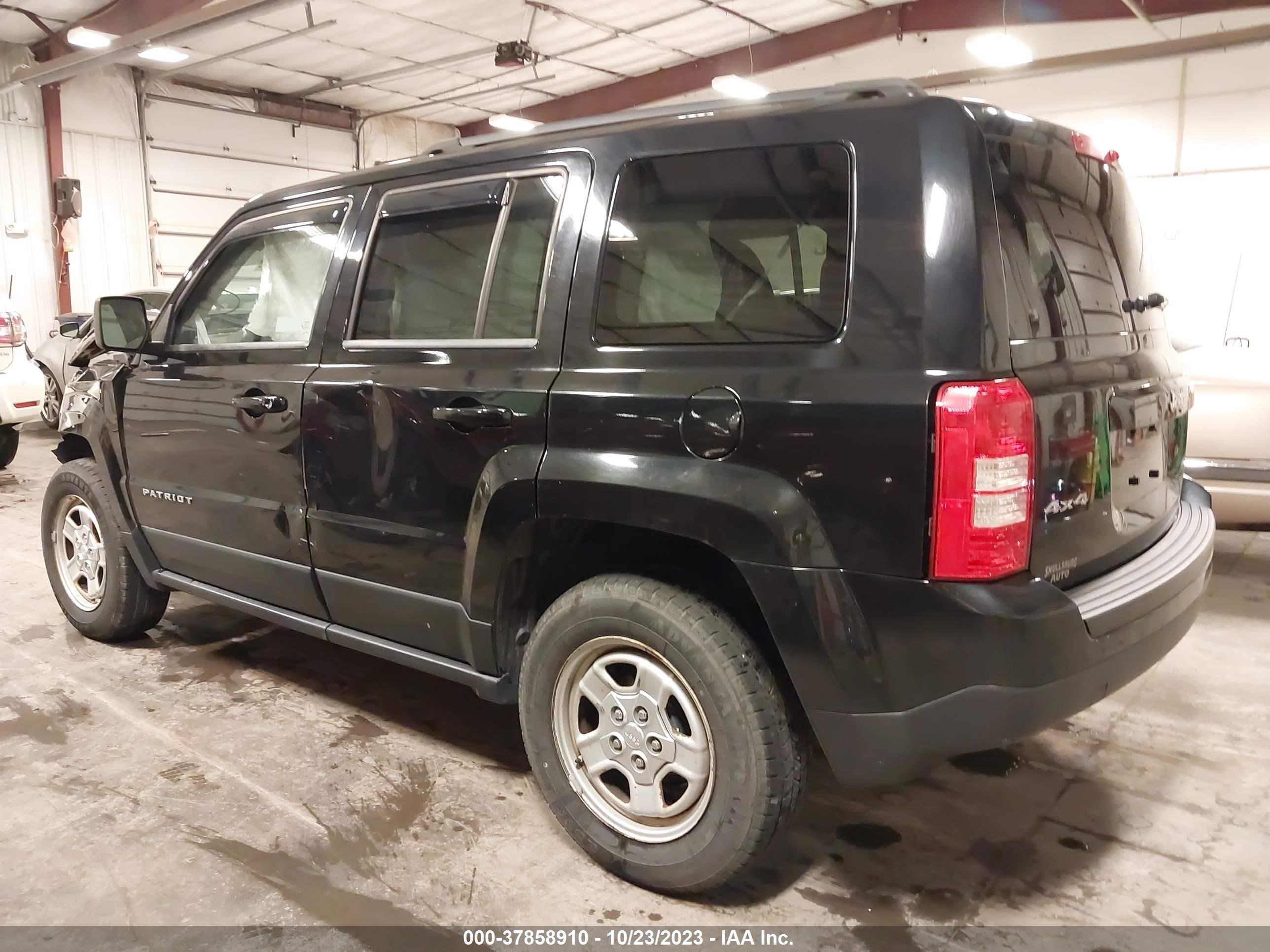 Photo 2 VIN: 1C4NJRBB3CD548139 - JEEP LIBERTY (PATRIOT) 