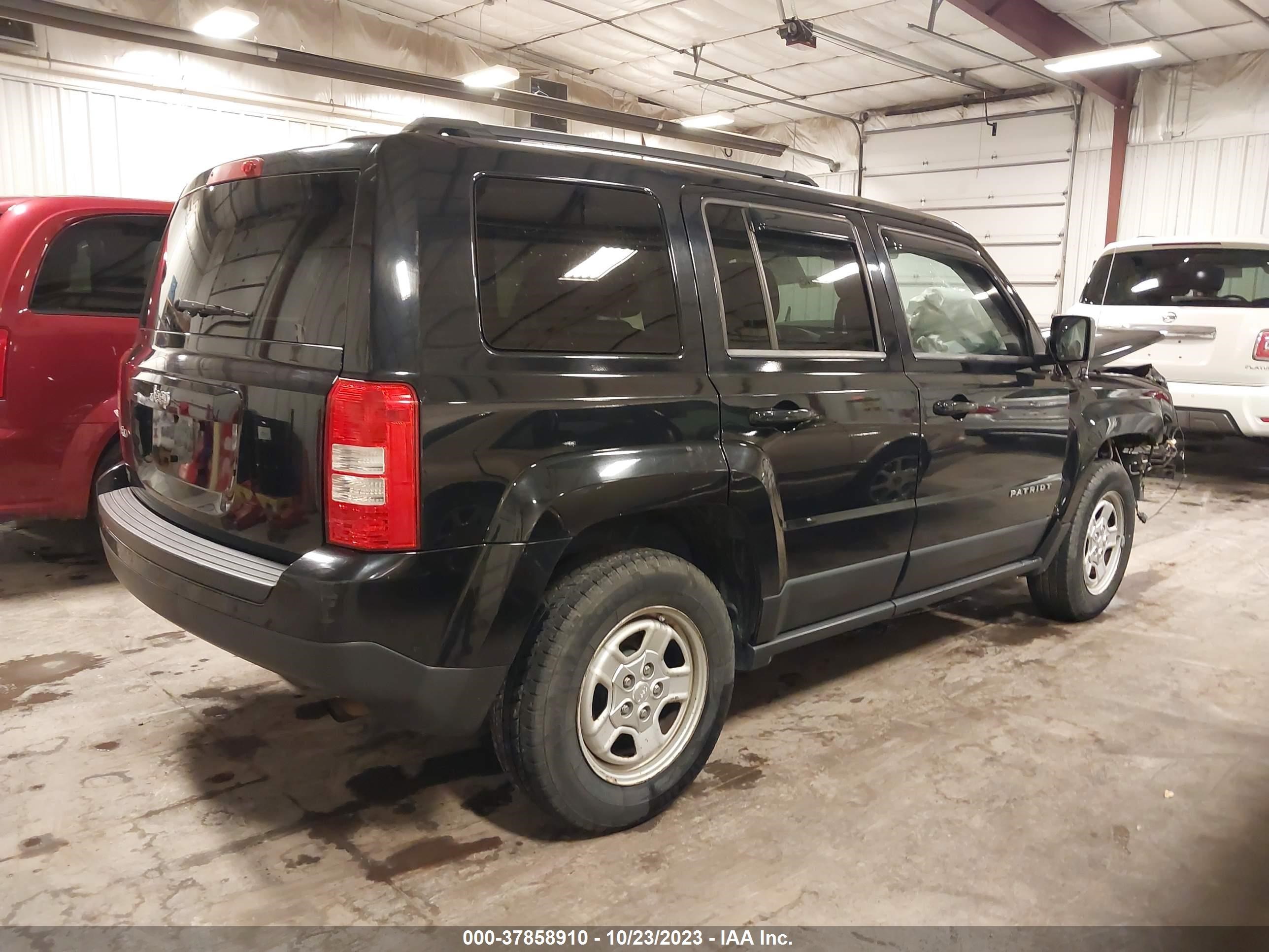 Photo 3 VIN: 1C4NJRBB3CD548139 - JEEP LIBERTY (PATRIOT) 