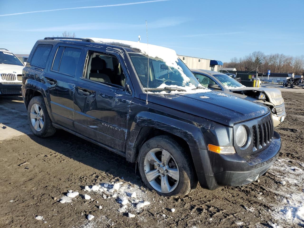 Photo 3 VIN: 1C4NJRBB3ED520750 - JEEP LIBERTY (PATRIOT) 