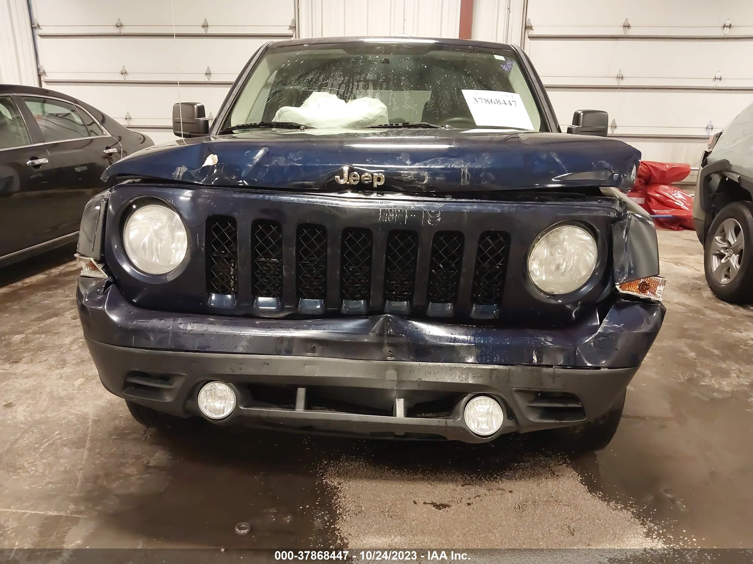 Photo 5 VIN: 1C4NJRBB3ED879385 - JEEP LIBERTY (PATRIOT) 