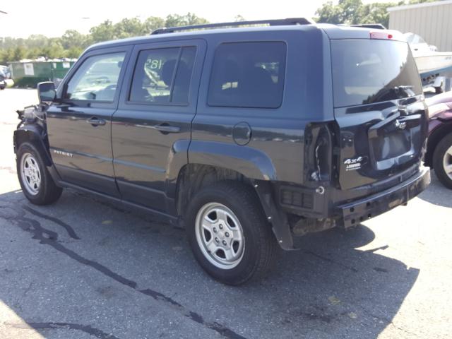 Photo 2 VIN: 1C4NJRBB4GD565862 - JEEP PATRIOT-SPORT 